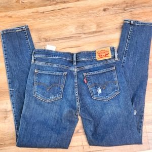 Levi 711 skinny jeans size 28